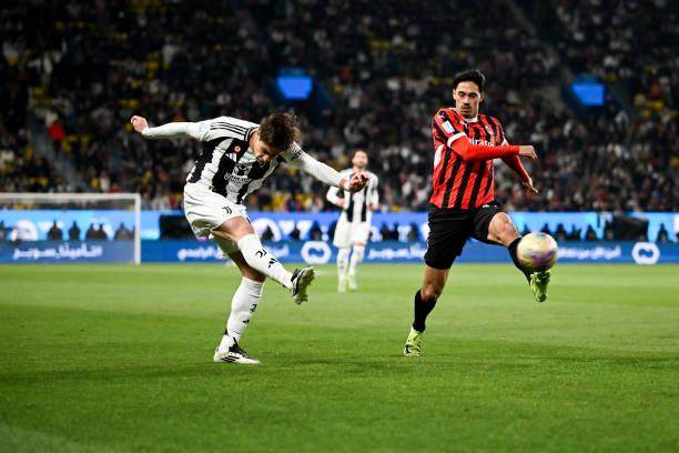 1735951103676085440.jpg 2192297132-612x612.jpg